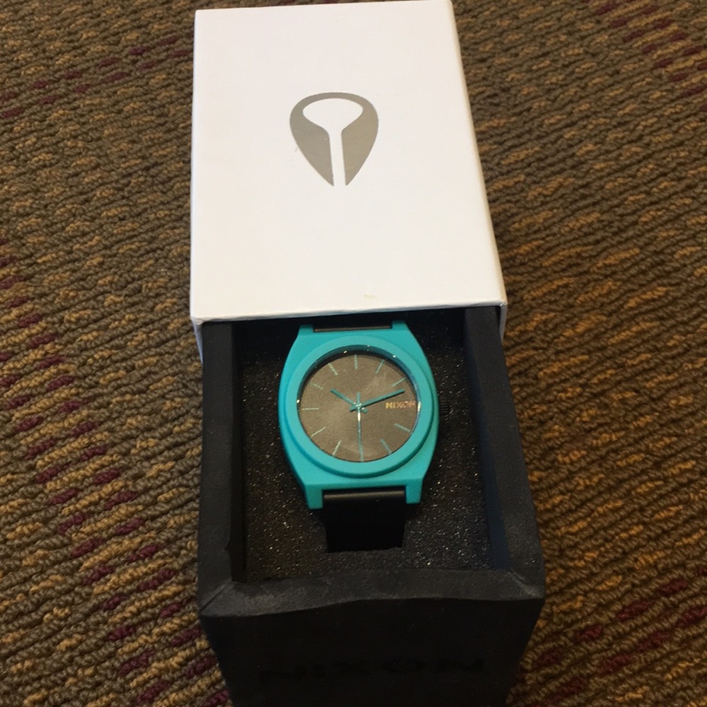 NWT Nixon watch